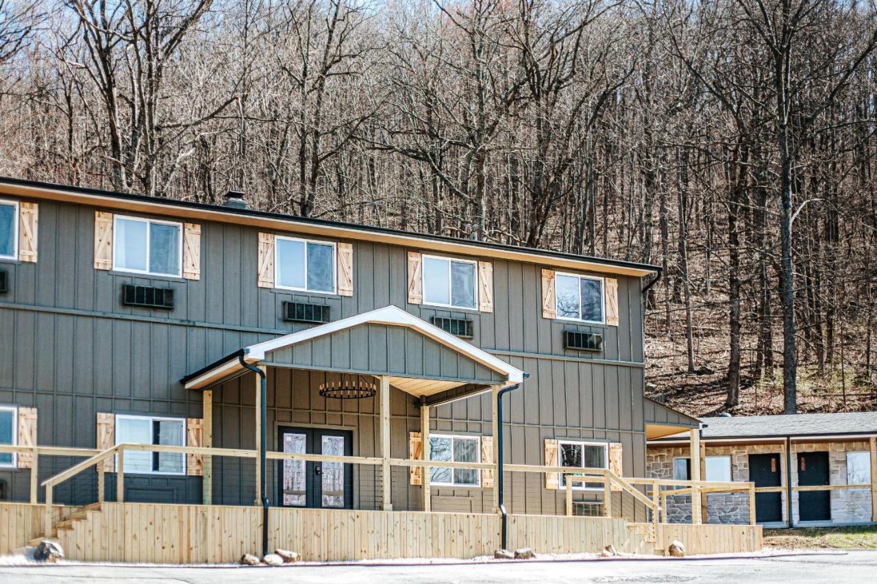 Grey Pine Lodge Waynesboro Habitación foto